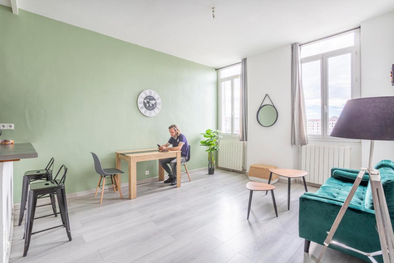 Hostel Ambassade Bretonne Vieux-Port Marseille Eksteriør bilde